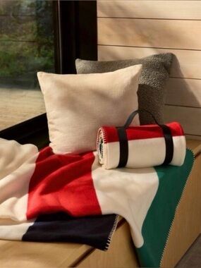 HBC fleece blanket Navy & Cream Roll-Up Travel Blanket with Carry Strap
